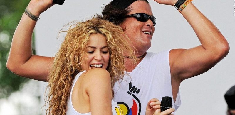 shakira y carlos vives la bicicleta