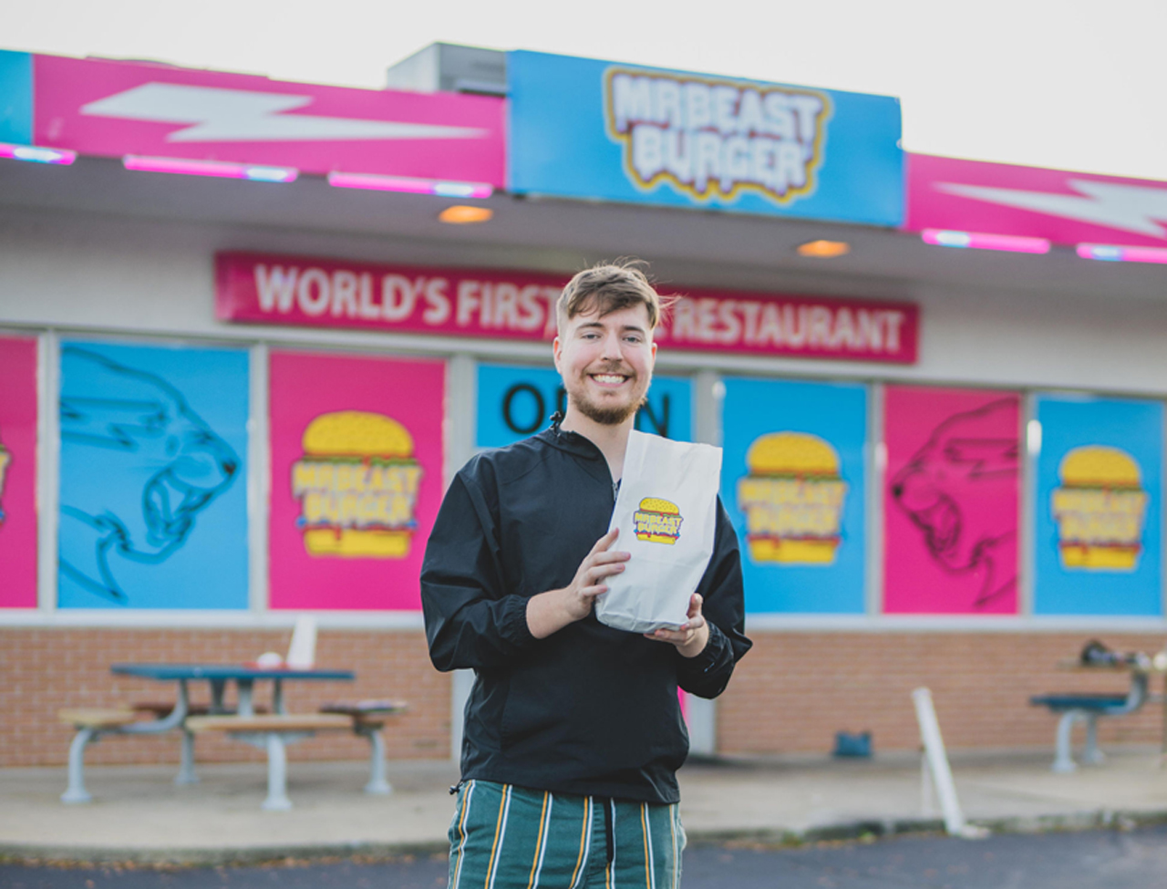 Mr Beast Burger restaurant te da menu barato en locaciones