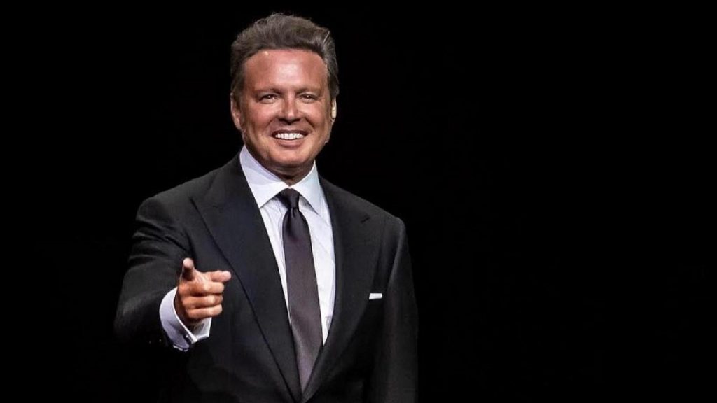 libro-biografia-luis-miguel-cantante-mexicano-oro-del-rey