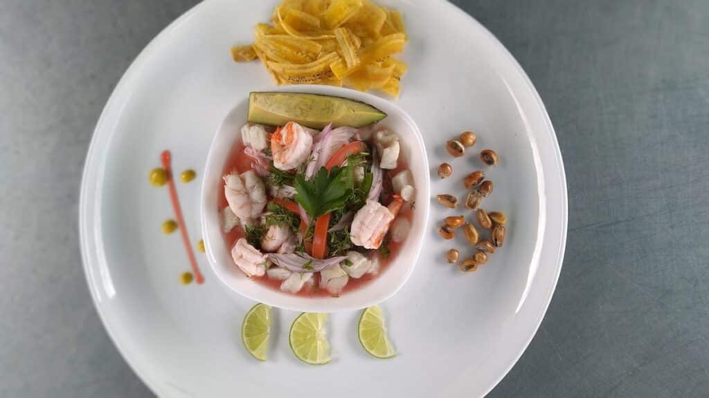 ingredientes para el ceviche de camarón