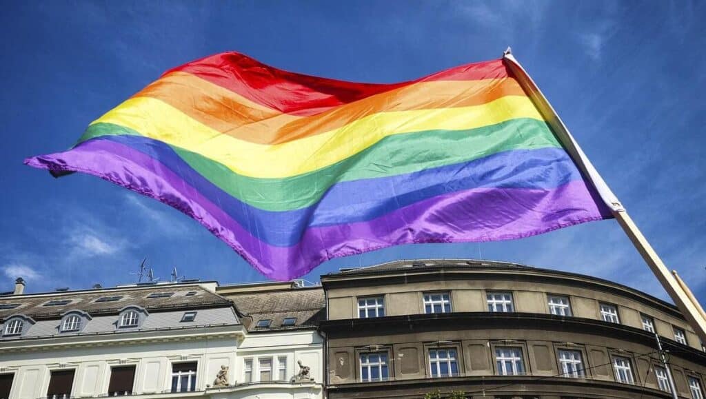 pansexual vs bisexual