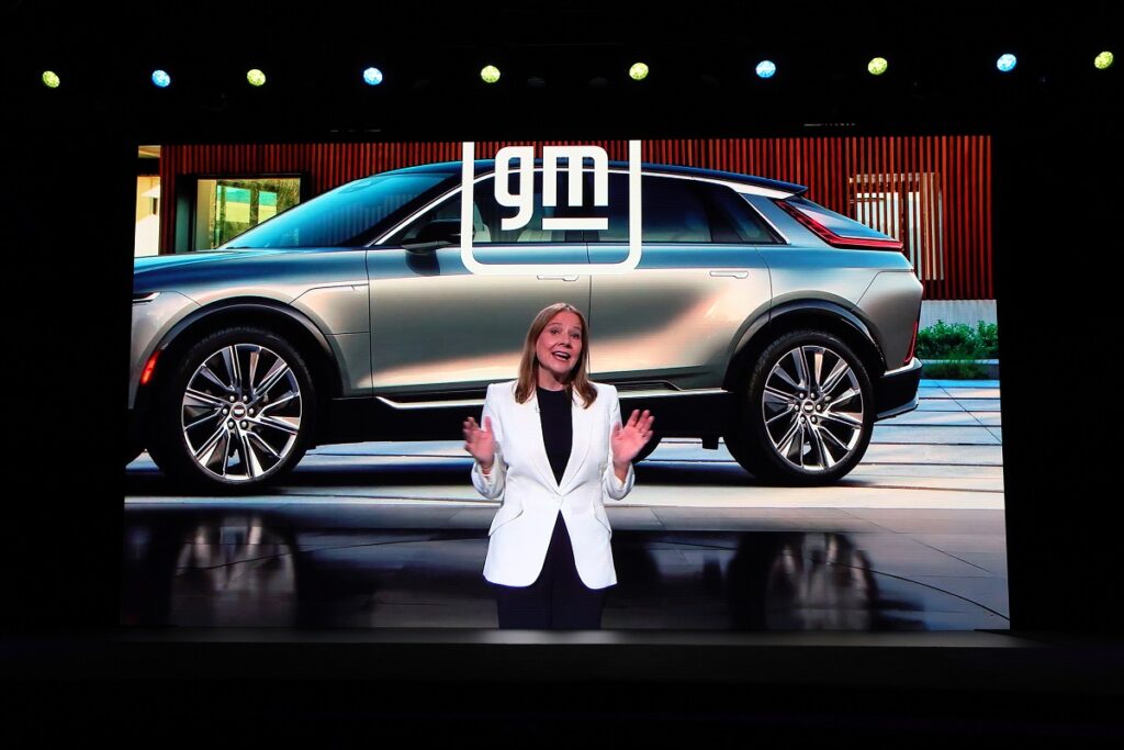 anuncios supendidos twitter GM General Motors