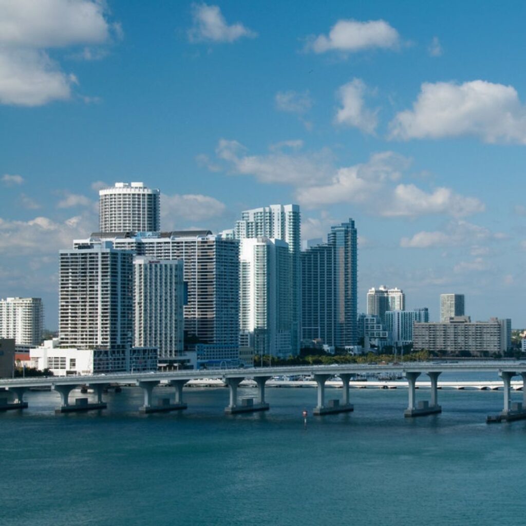 donde puedo comprar la placas de proteccion para la bahia biscayne