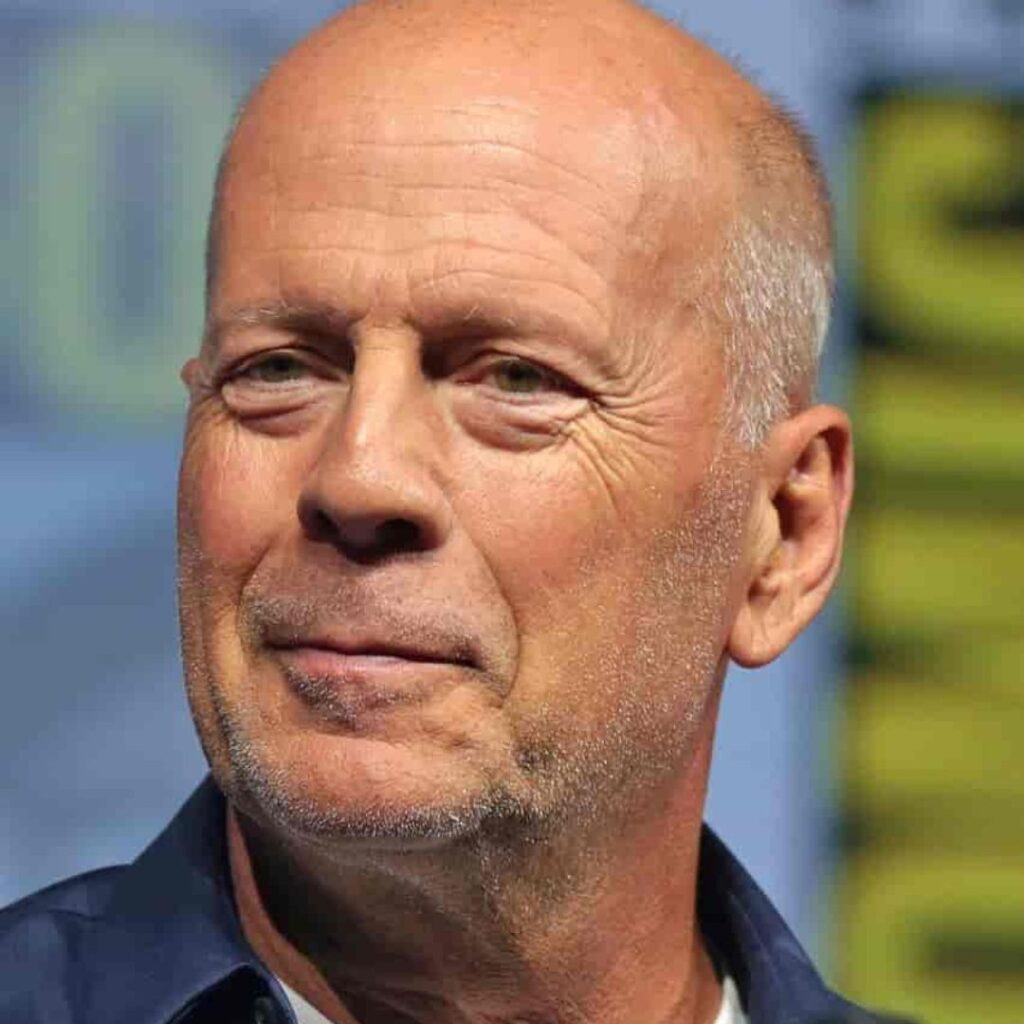 Que enfermedad tiene Bruce Willis actualmente?