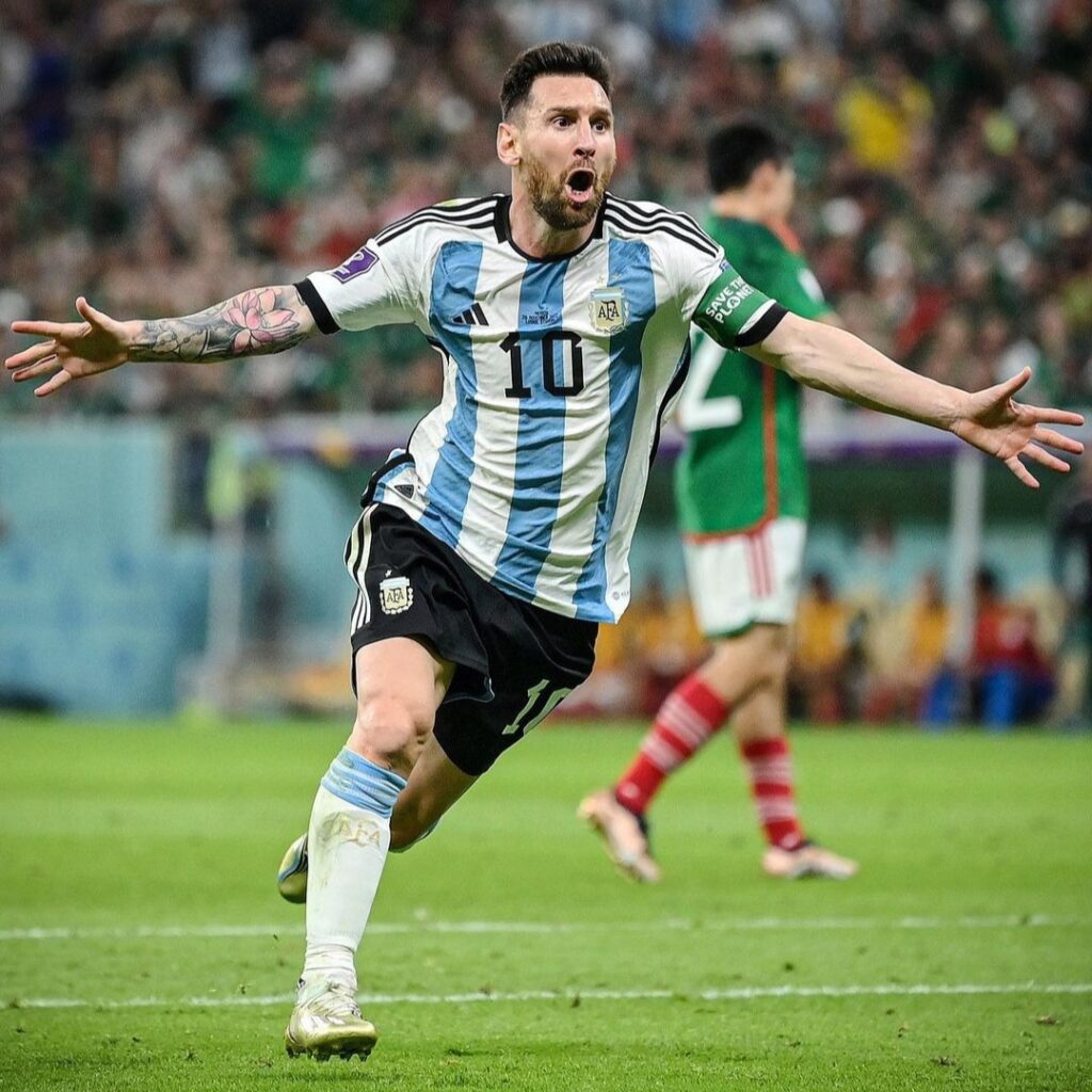quien subasto la camiseta de messi en argentina