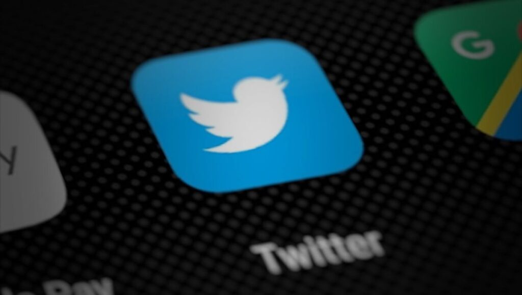 Twitter acepta publicidad de cannabis?