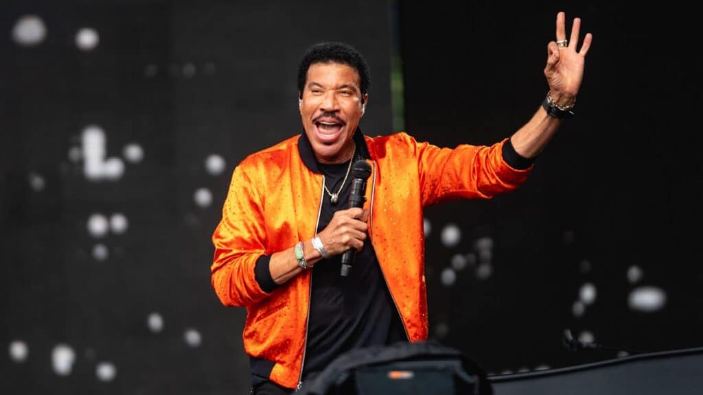 tour usa lionel richie fechas